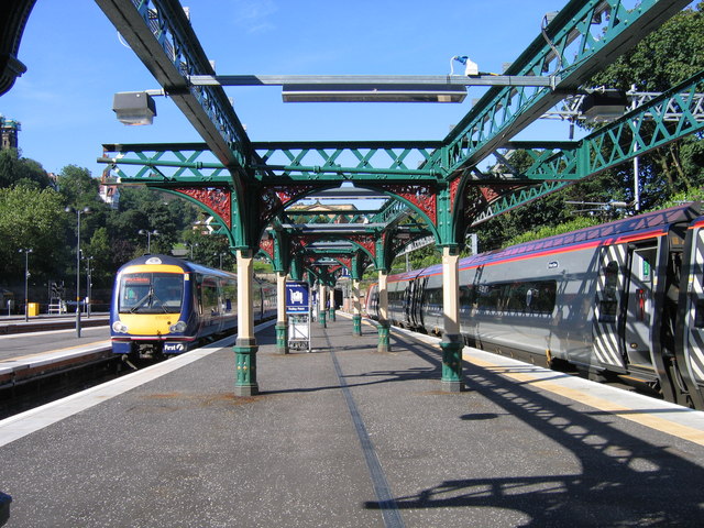 image shows Edinburgh Waverley train station